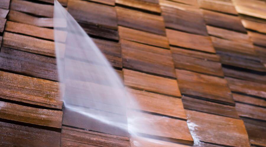 Professional gutter cleaning in Lomax, IL